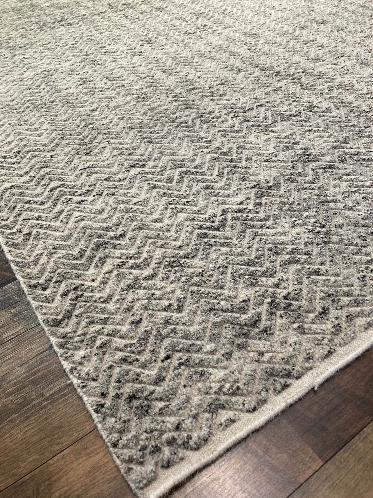 refined carpet rugs high low area rug textured chevron herringbone pattern gray oatmeal area rug online contemporary transitional affordable area rug store online orange county california fountain valley ca 92708