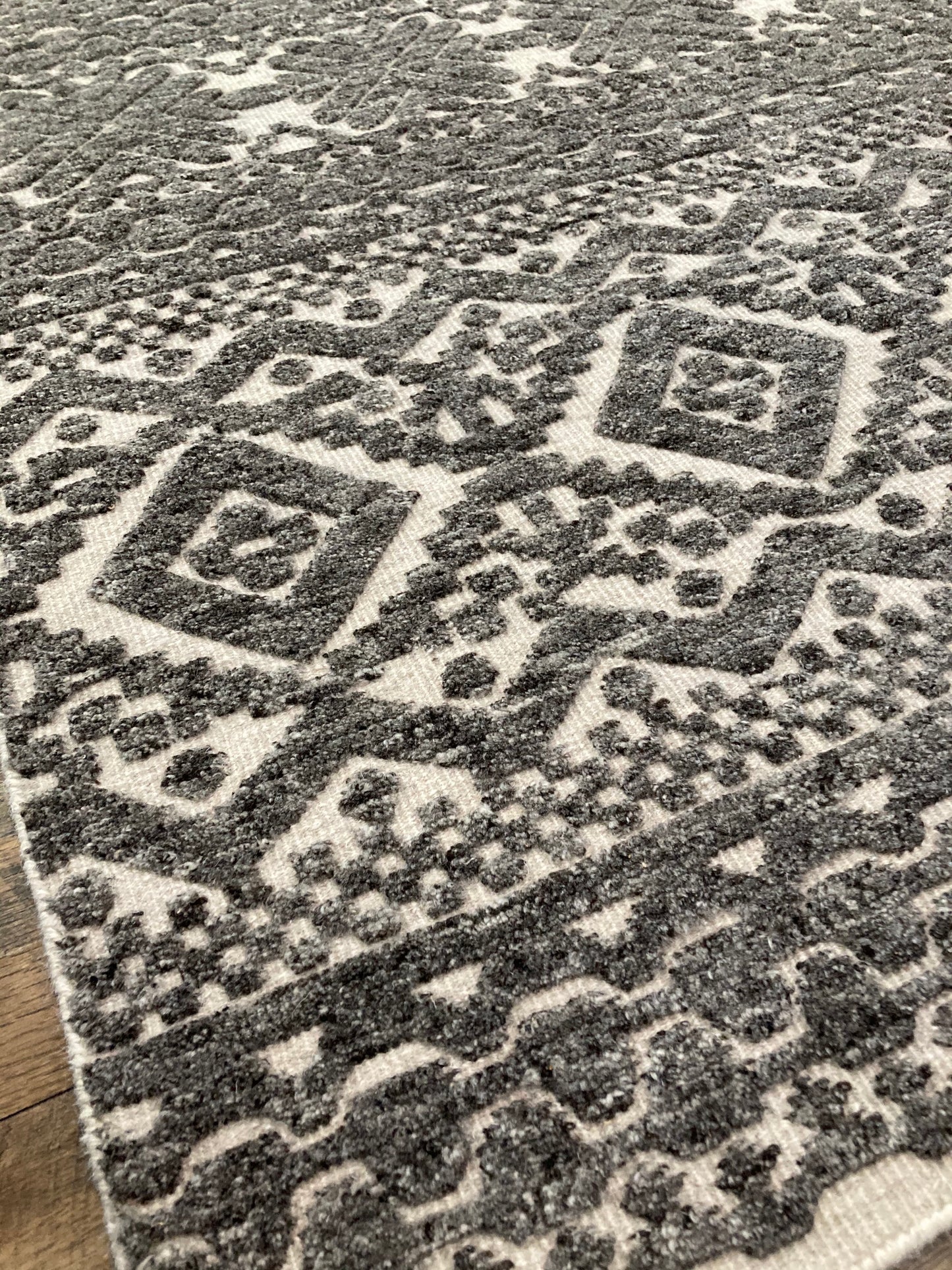 refined carpet rugs high low area rug textured chevron herringbone pattern gray oatmeal area rug online contemporary transitional affordable area rug store online orange county california fountain valley ca 92708